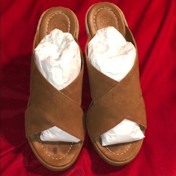 Rare Tony Burch tan wedges - Picture 2 of 6